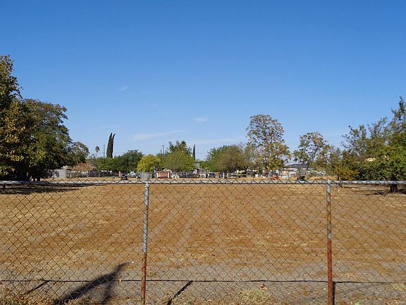 5th image of 347 Winterhaven Ave