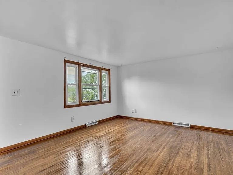 35 Crandon Blvd #1 — Photo 5