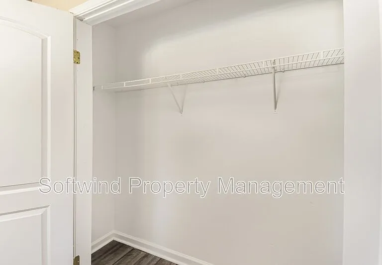 1519 Elmwood Ave — Photo 16