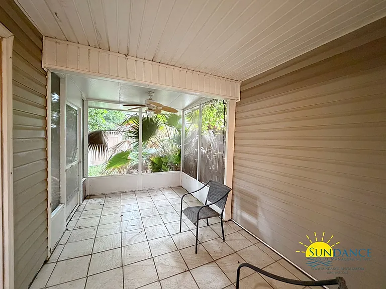 2404 Suwanee Ln — Photo 22