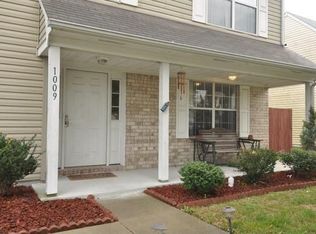 1009 Keltic Cir, Chesapeake, VA 23323