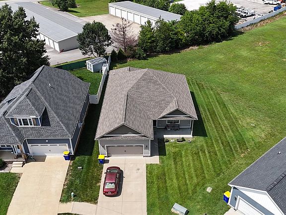 3rd image of 455 Upper Ridge Ct