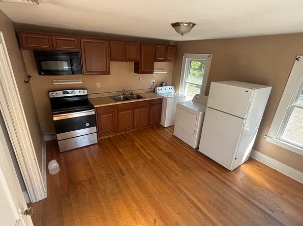 35 Woodruff St Floor 2, Southington, CT 06489