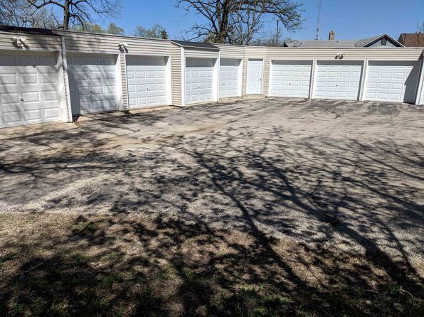 441 W Exchange St APT 302, Freeport, IL 61032