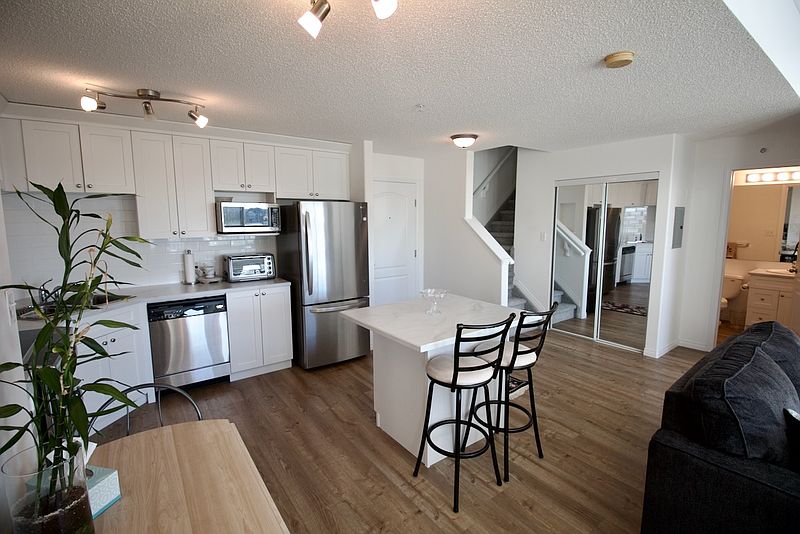 Edmonton Apartment for rent - 2 Bedrooms — photo 7