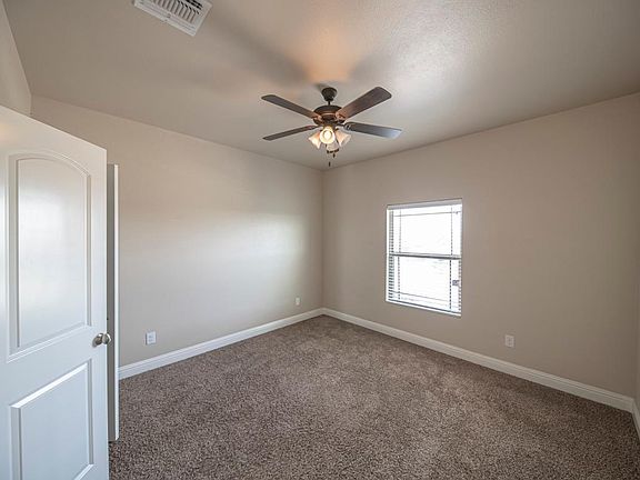 5th image of 1404 Lumina Ct