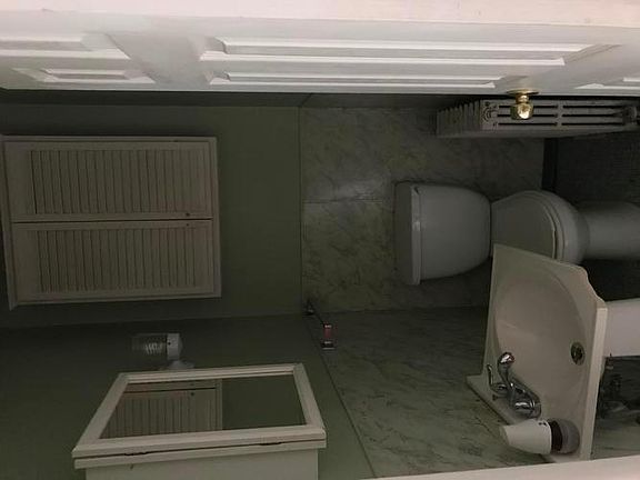powder room