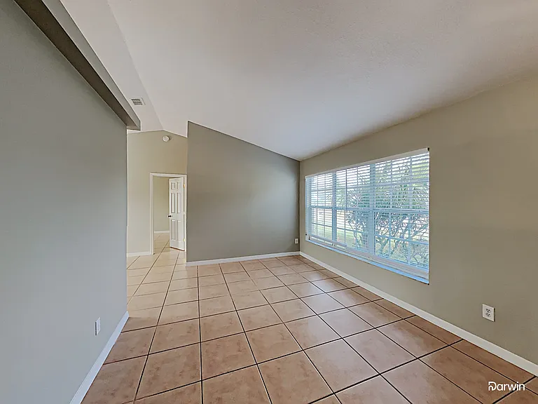 5637 Loma Vista Ct — Photo 6