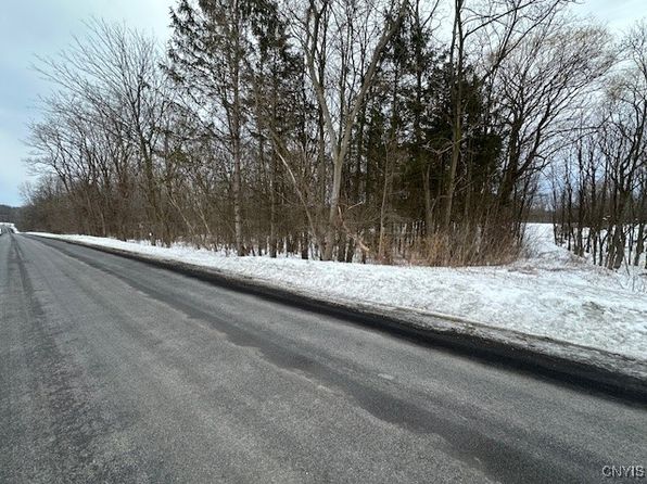 10896 Baker Rd, Weedsport, NY 13166