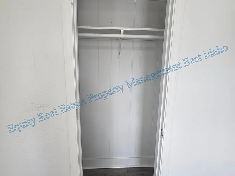 815 E Clark St #5 — Photo 1