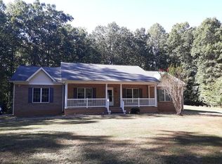 919 Daniel Rd, Louisa, VA 23093