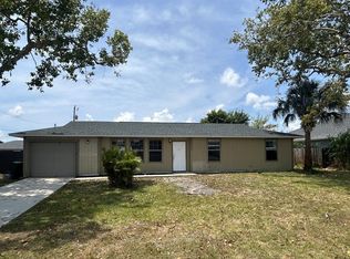 122 NW 2nd Ave, Cape Coral, FL 33993