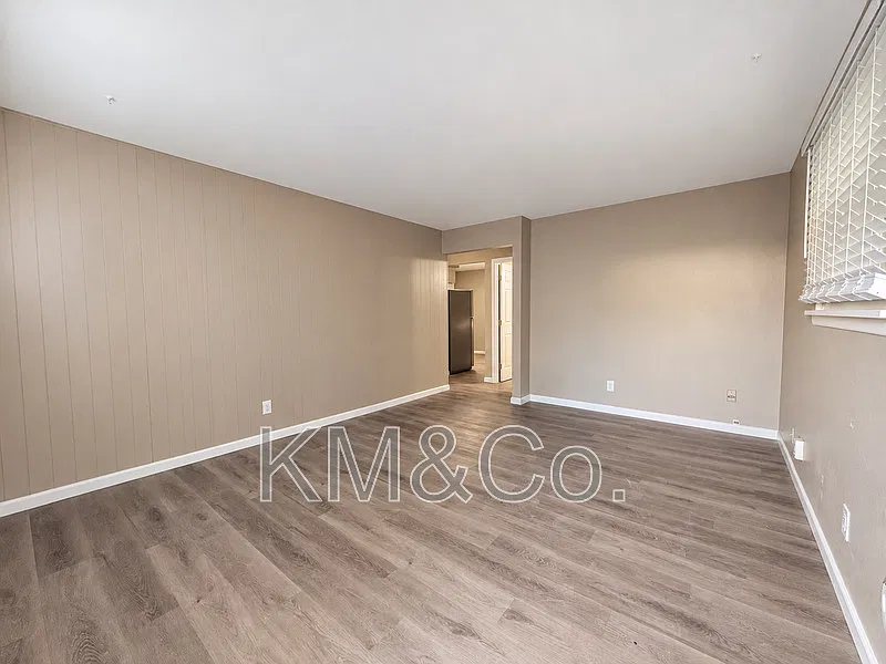 2 bed, 1.0 bath, 820 sqft, $1,425 — Photo 3