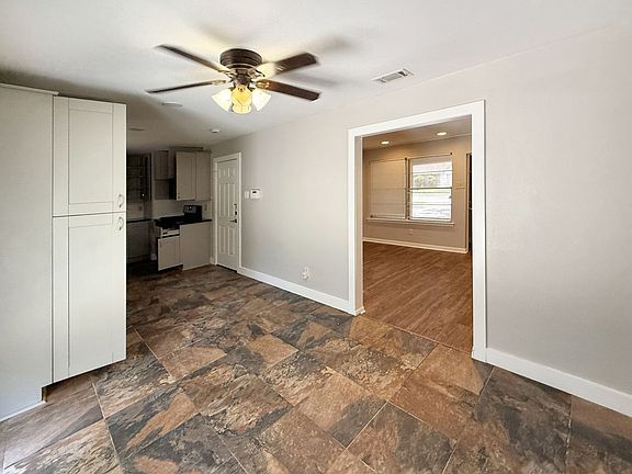 5th image of 3533 Antilles Dr