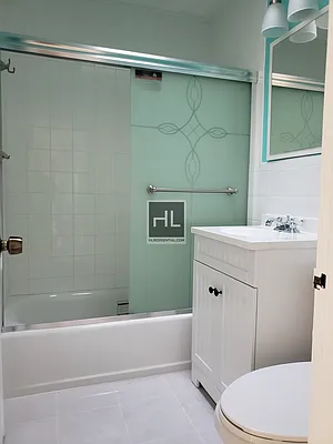 Rented by Highline Residential | media 10