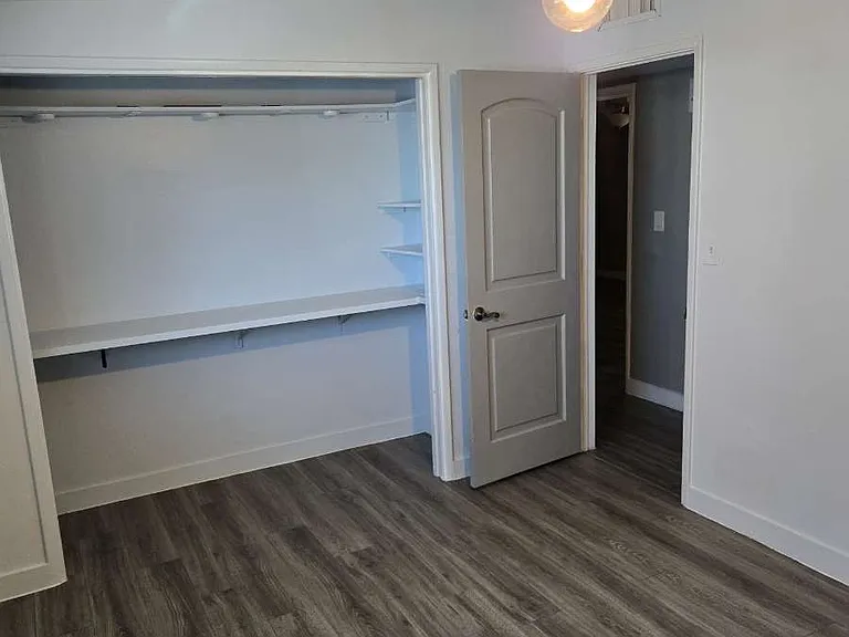 6042 E Eastland St — Photo 15