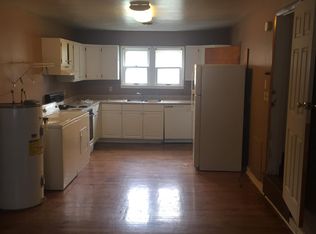 1202 E 10th St, Anderson, IN 46012