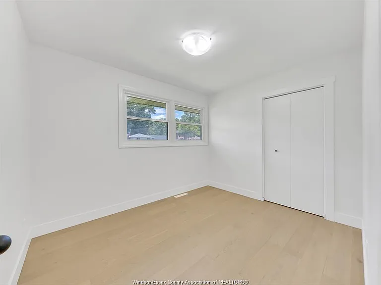 2445 Todd Ln — Photo 8