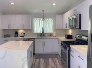 20840 Kittridge St, Winnetka, CA 91306