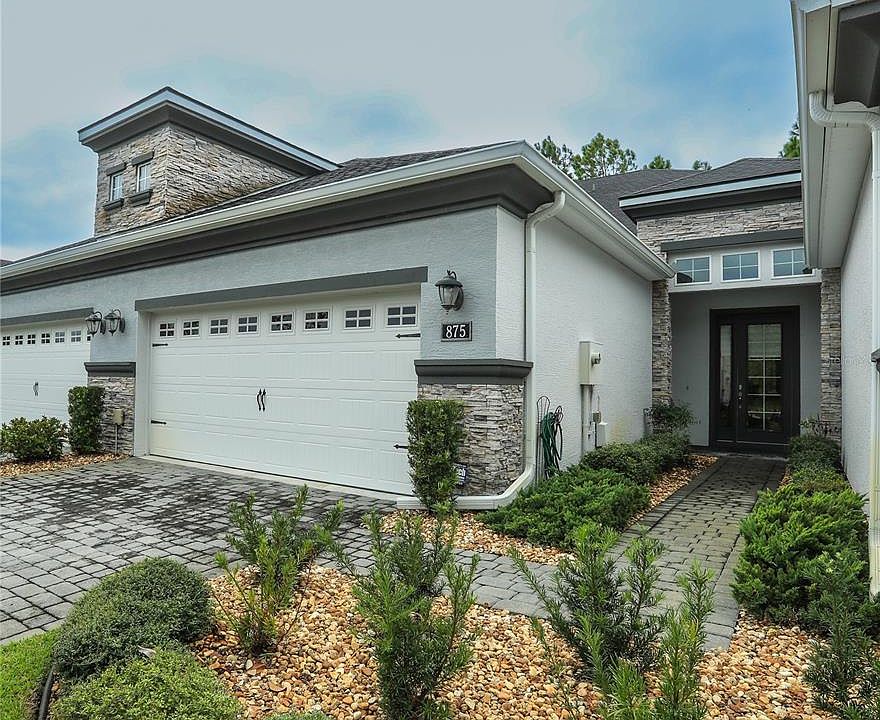 1st image of 875 Pinewood Dr