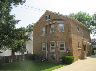 2961 S 45th St, Milwaukee, WI 53219