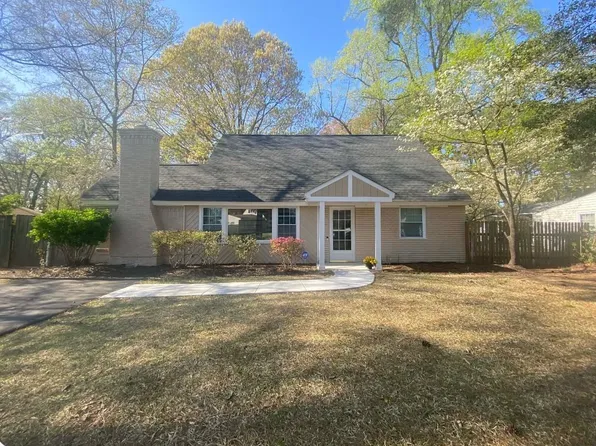 1812 Tulane Rd, Norfolk, VA 23518