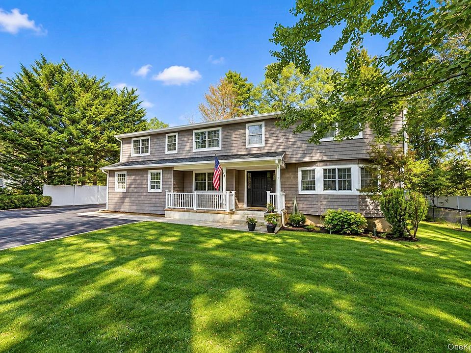 1st image of 271 Syosset Woodbury Road