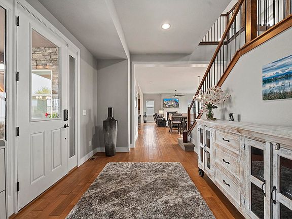 5th image of 2572 Bluestem Willow Dr