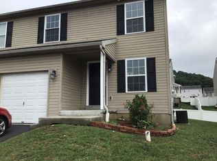 2809 Mannerchor Rd, Temple, PA 19560