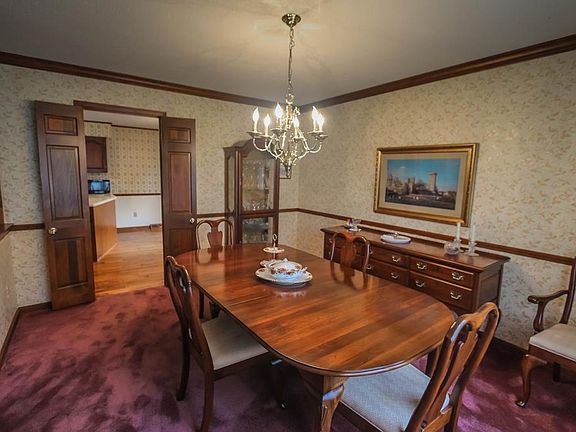 5th image of 4139 Fox Run Ln