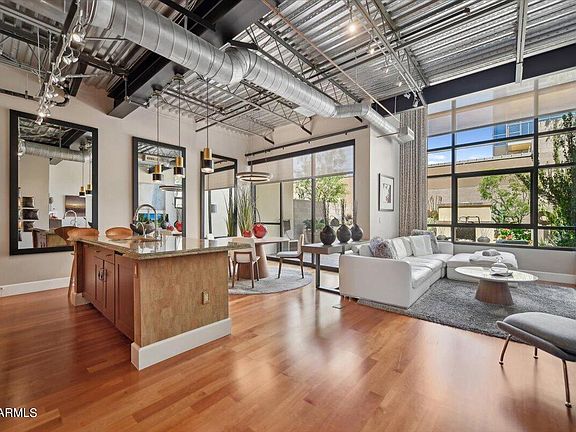 2nd image of 15215 N KIERLAND Boulevard #306