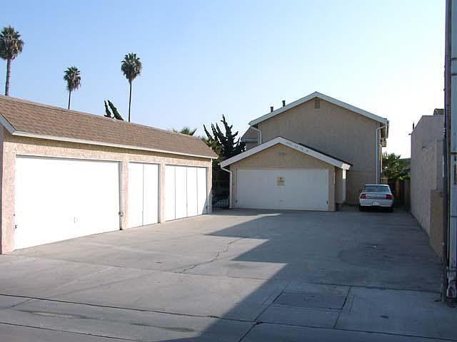 2nd image of 3913 Green Ave