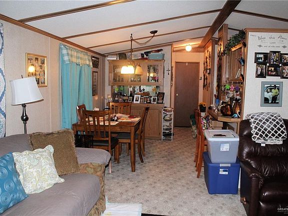 3rd image of 14636 Oak St