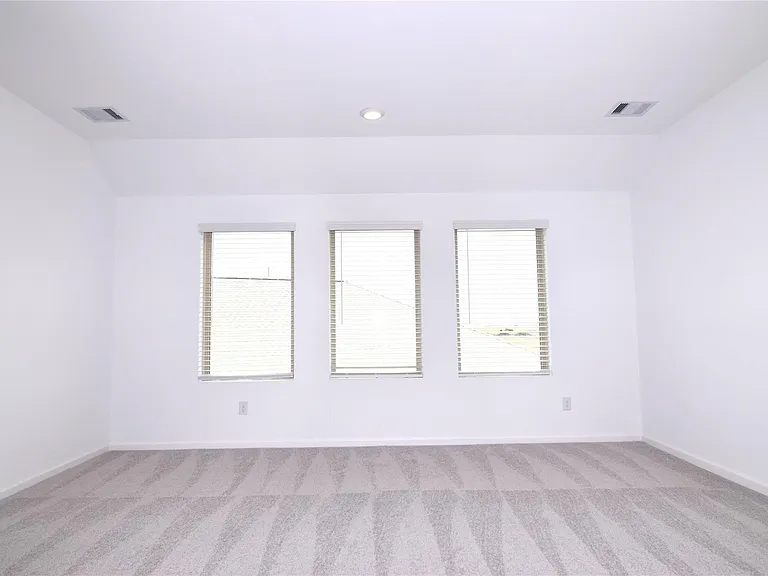 30375 Centipede Grove Ln — Photo 15