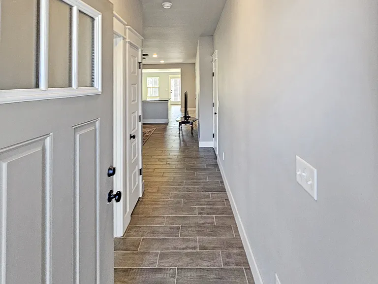 2091 Bluebonnet Ln — Photo 16