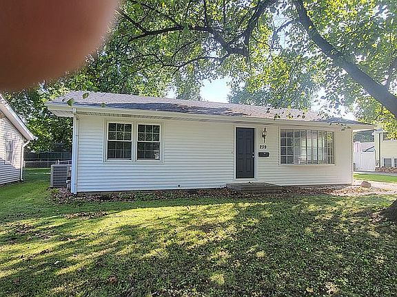 2nd image of 239 Cambridge Dr
