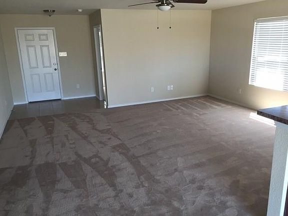 5th image of 1410 S Raven Dr