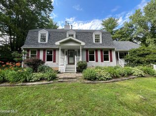 17 Johnny Cake Hollow Road, Melrose, NY 12121