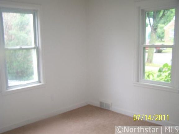 4th image of 1650 Arlington Ave E
