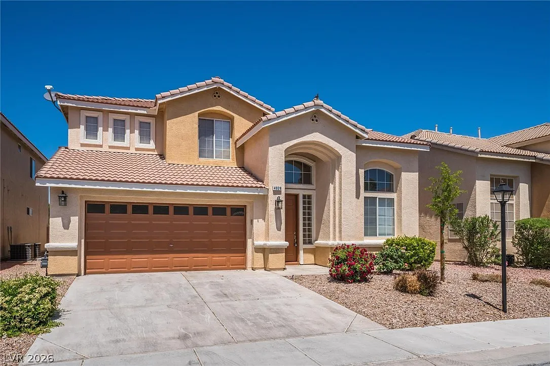 5 bed, 3.0 bath, 2592 sqft, $2,625 — Photo 3