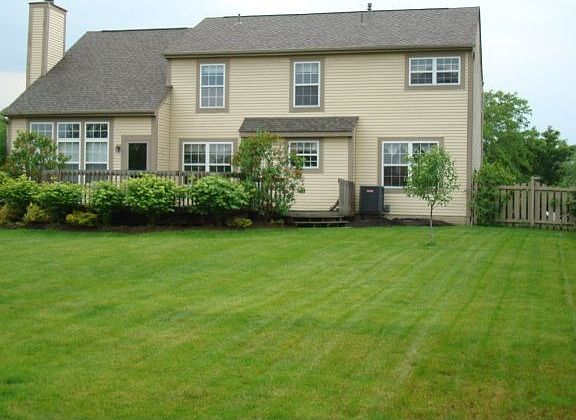 3rd image of 2910 Wynridge Dr