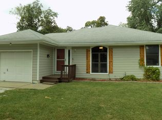 2027 W Webster St, Springfield, MO 65802