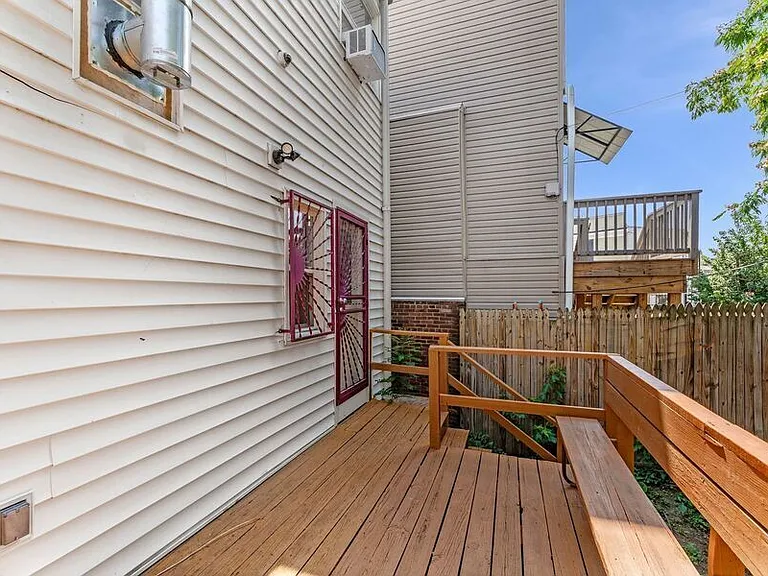 1502 Ogden St NW — Photo 36