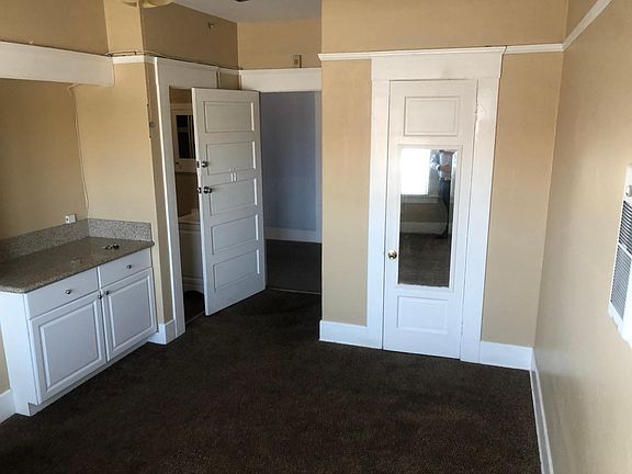 3rd image of 3821 5th Ave APT 11