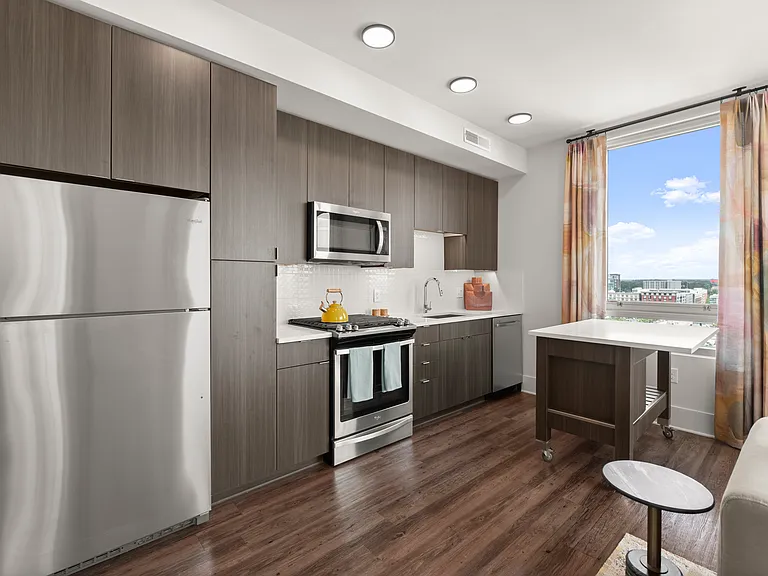 Cortland at Buckhead Village — Photo 9