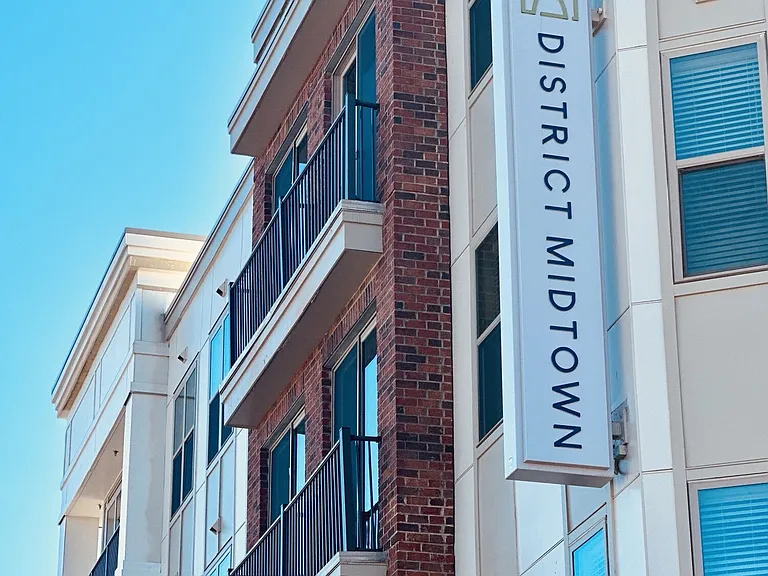District Midtown — Photo 72
