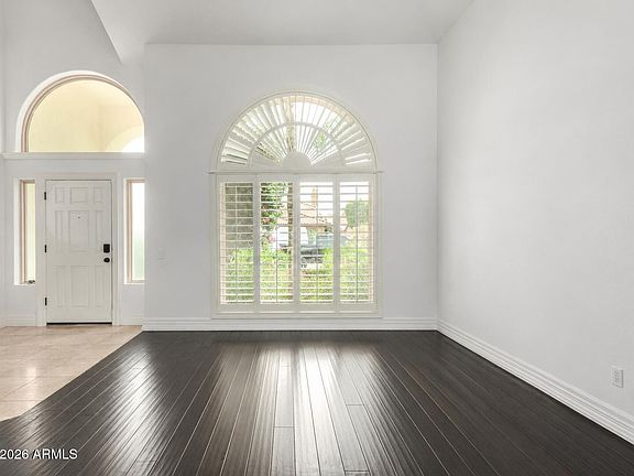 5th image of 2026 E CORTEZ Drive