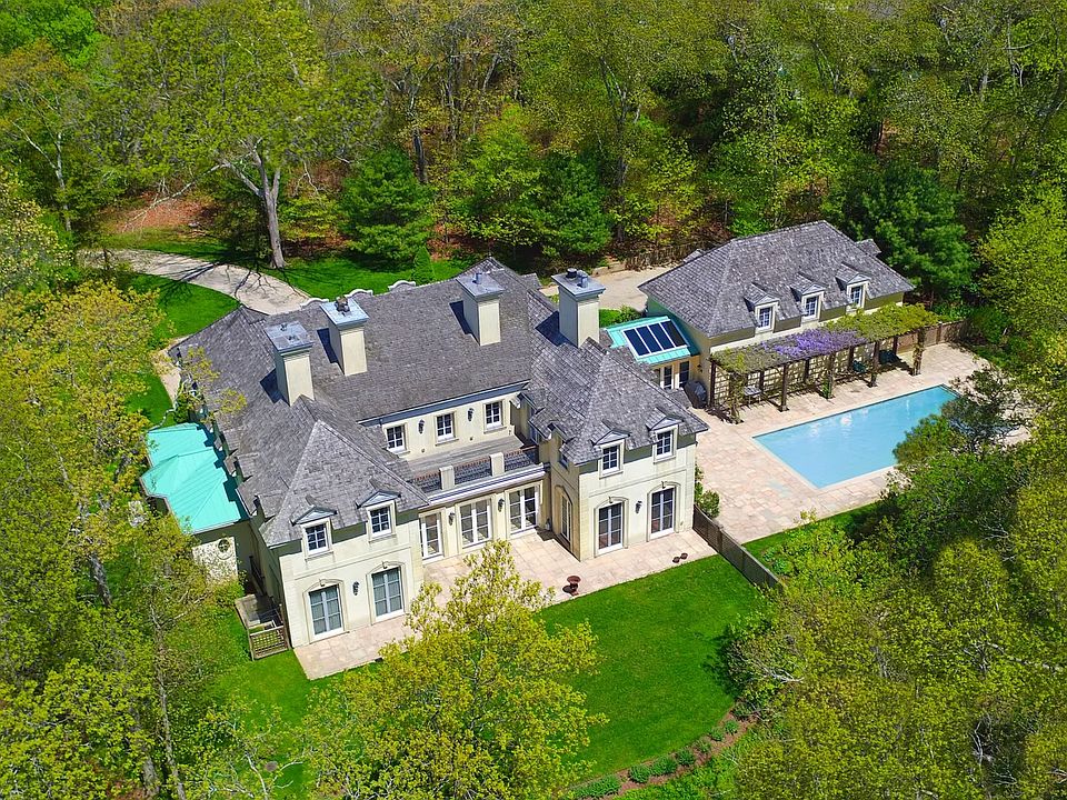 1st image of 22 Ashwood Ct