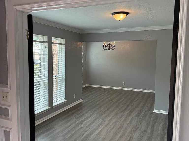 11611 Stone Bridge Dr — Photo 6
