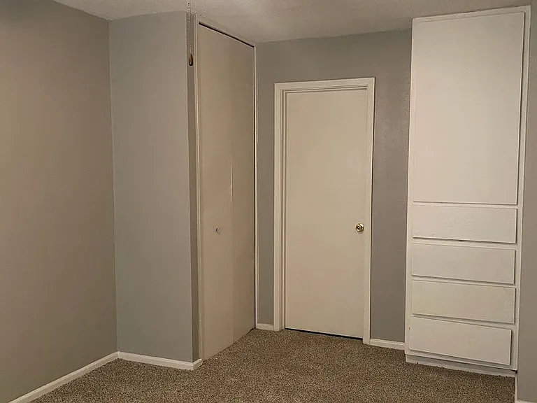 TEXANA APARTMENTS — Photo 7